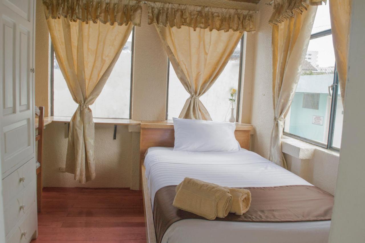 Hostal Loro Verde 키토 외부 사진