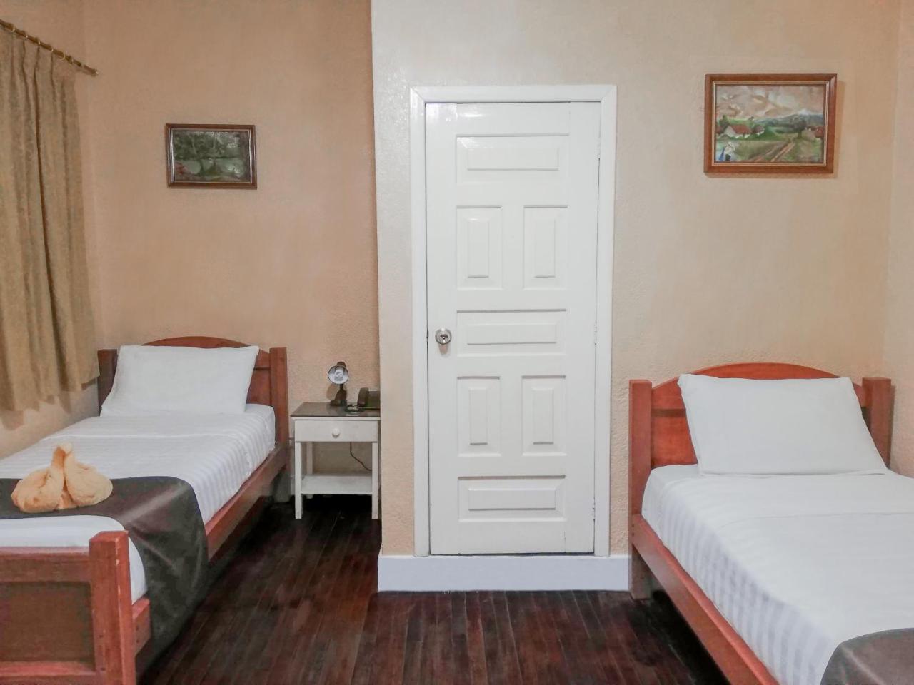 Hostal Loro Verde 키토 외부 사진