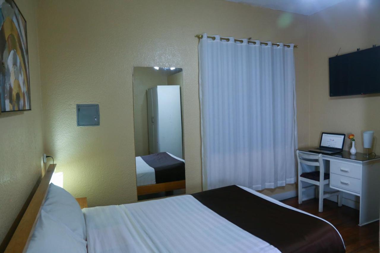 Hostal Loro Verde 키토 외부 사진